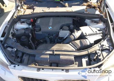 2014 BMW X1 xDrive28I из США, поврежденный, VIN WBAVL1C55EVR92668